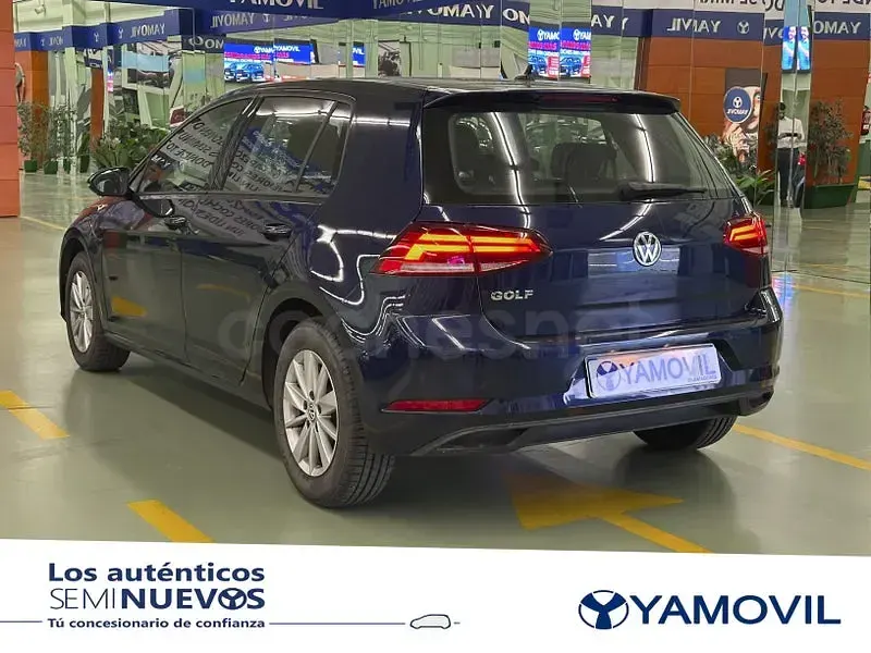 Usado VW Golf VII Edition 115 CV (84 kW) 2020 Azul Berlina