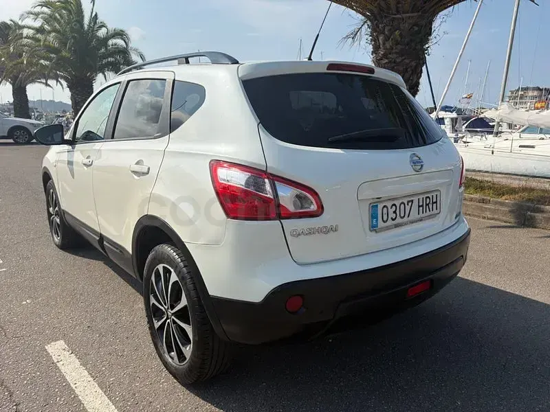 Usado Nissan Qashqai Tekna 130 CV (95 kW) 2013 Blanco SUV