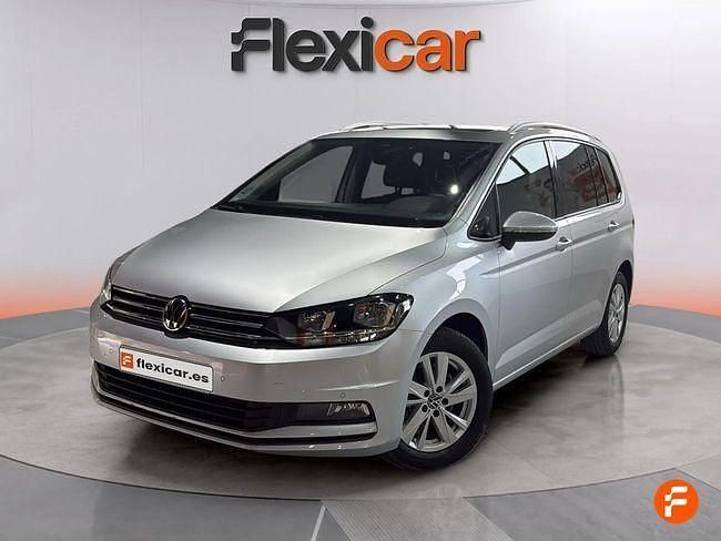 Usado VW Touran Advance 122 CV (89 kW) 2023 Gris Monovolumen