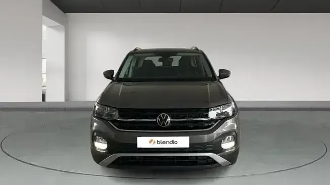 Usado VW T-Cross Advance 110 CV (80 kW) 2021 Gris SUV