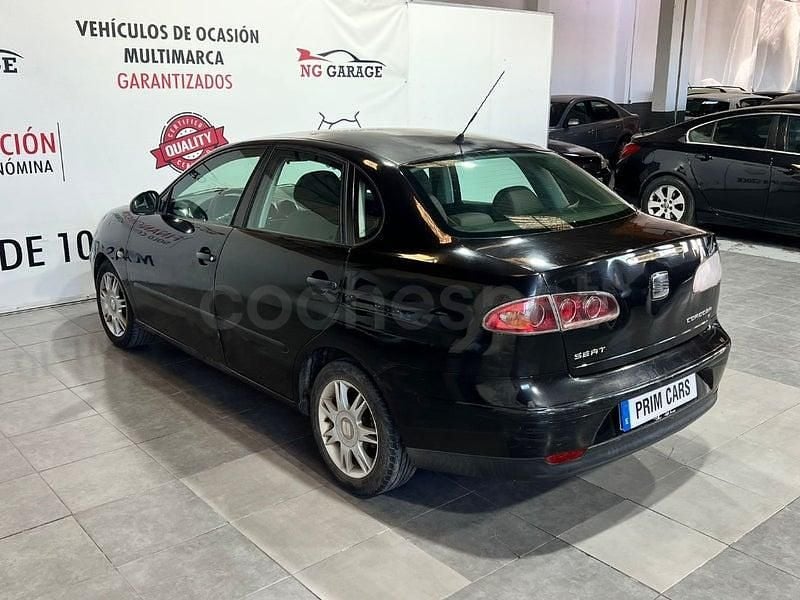 Usado Seat Cordoba Sport 130 CV (95 kW) 2006 Negro Berlina