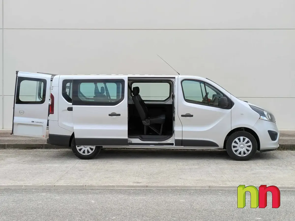 Usado Opel Vivaro S 125 CV (91 kW) 2016 Gris Monovolumen