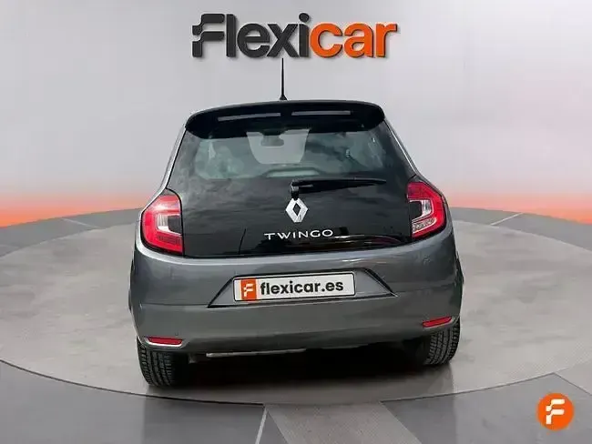 Usado Renault Twingo LIMITED 70 CV (51 kW) 2021 Gris Utilitario