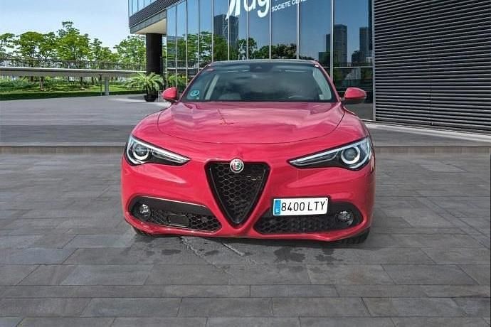 Usado Alfa Romeo Stelvio Sprint 190 CV (139 kW) 2021 SUV