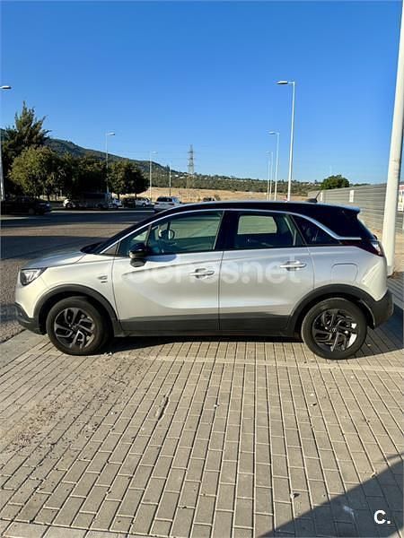 Usado Opel Crossland X Design Edition 110 CV (80 kW) 2019 Gris / plata SUV