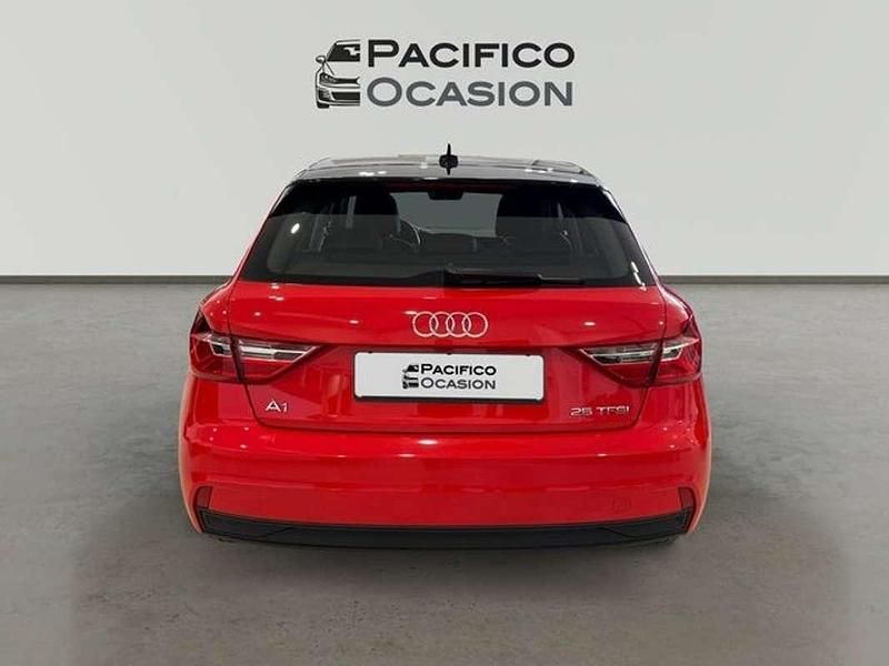 Usado Audi A1 Sportback Advanced Plus 95 CV (69 kW) 2022 Rojo Utilitario