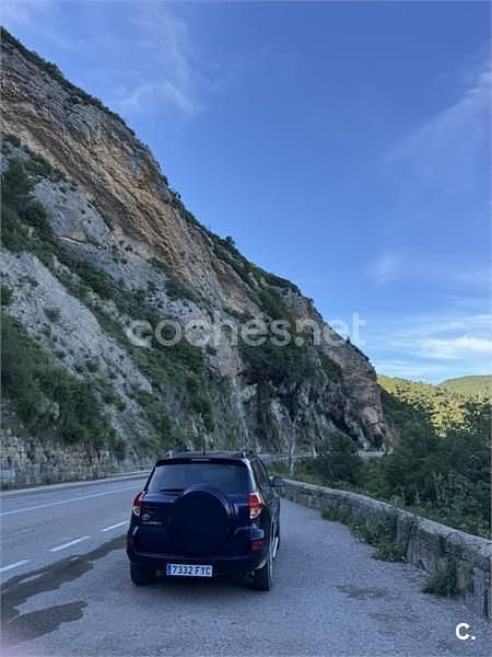 Azul Usado 2007 Toyota RAV4 Executive SUV | 7000 € (Precio justo) - Imagen 1/1