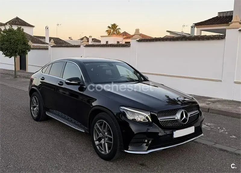 Usado Mercedes GLC220 194 CV (142 kW) 2018 Negro SUV