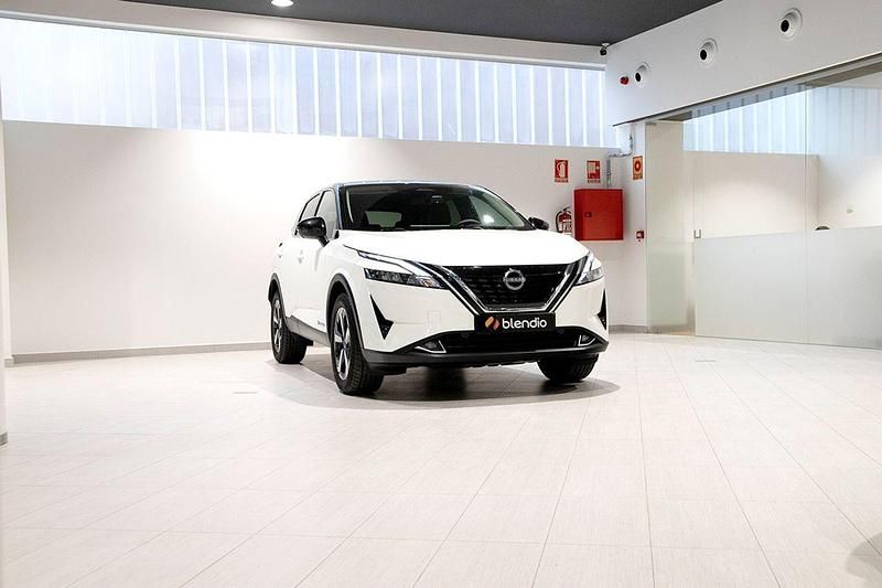 Usado Nissan Qashqai N-Connecta 190 CV (139 kW) 2023 Blanco SUV