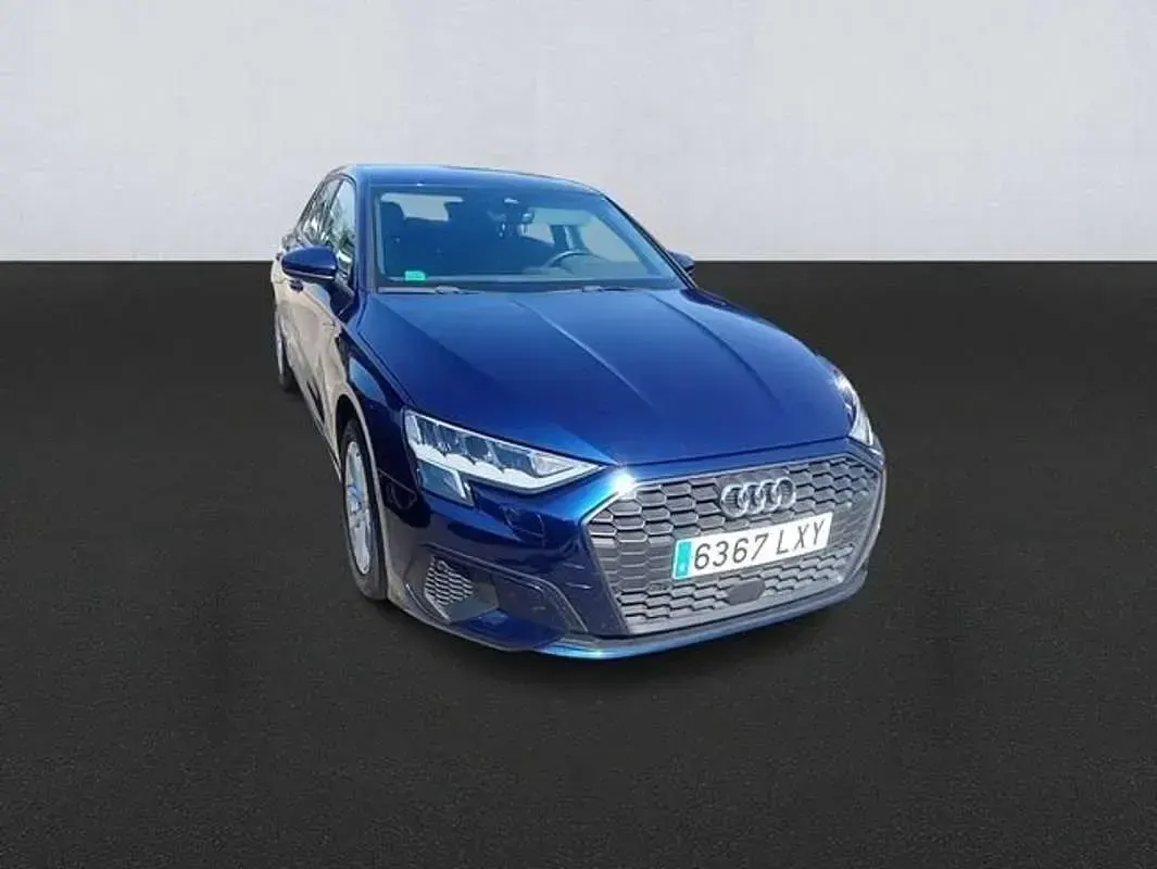 Usado Audi A3 Sportback 110 CV (80 kW) 2022 Azul Utilitario