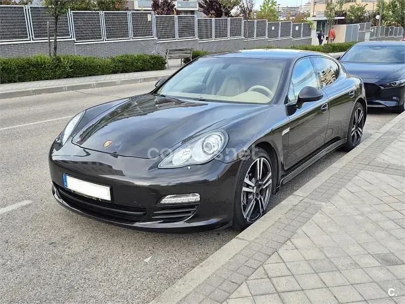 Usado Porsche Panamera 250 CV (183 kW) 2012 Negro Utilitario