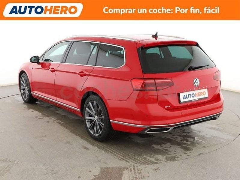 Usado VW Passat GTE 218 CV (160 kW) 2020 Rojo Familiar