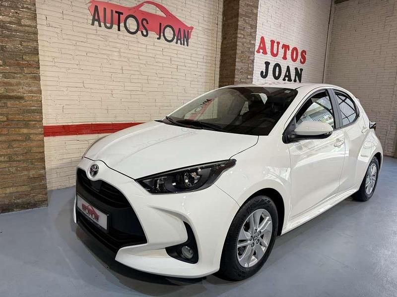 Blanco Usado 2022 Toyota Yaris Hybrid Business Edition Utilitario | 19.590 € (Precio justo) - Imagen 1/4