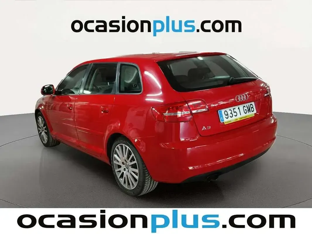 Usado Audi A3 Sportback Ambiente 125 CV (91 kW) 2009 Rojo Utilitario