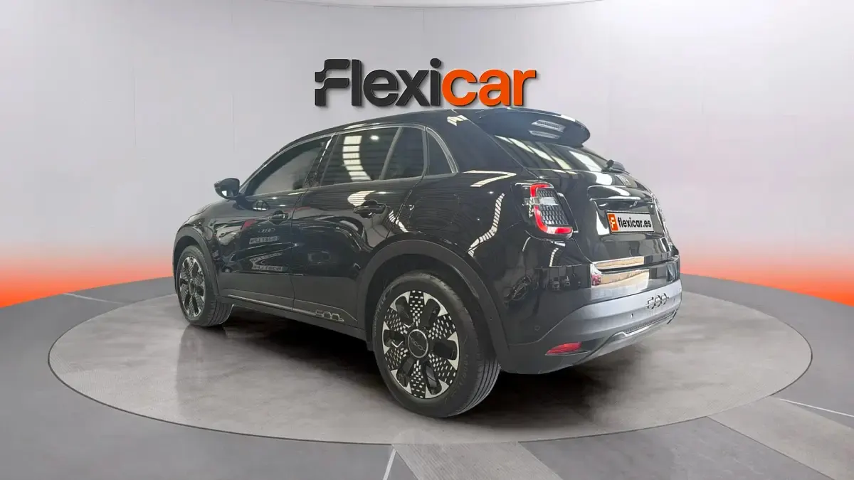 Usado Fiat 600 La Prima 101 CV (74 kW) 2025 Negro SUV