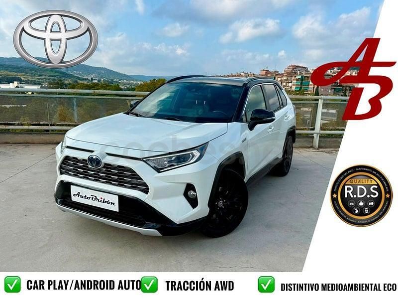 Usado Toyota RAV4 Hybrid Style 222 CV (163 kW) 2021 Blanco SUV