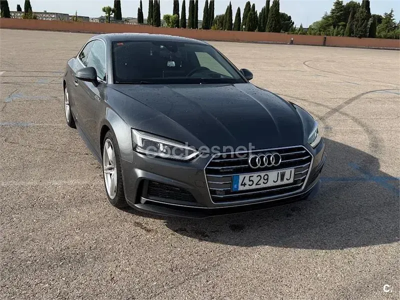 Usado Audi A5 Advanced 218 CV (160 kW) 2017 Gris / plata Coupe