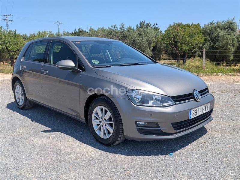 Gris / plata Usado 2014 VW Golf VII Advance Berlina | 11.500 € (Precio justo) - Imagen 1/4