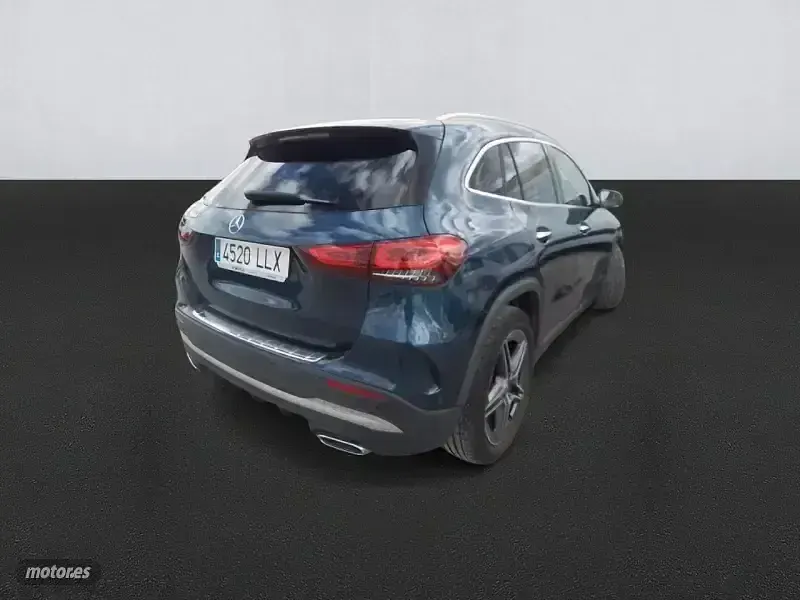 Usado Mercedes GLA200 150 CV (110 kW) 2020 Azul SUV