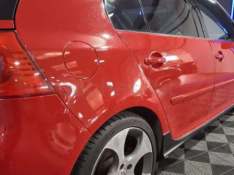 Usado VW Golf IV GTI 200 CV (147 kW) 2005 Rojo Berlina