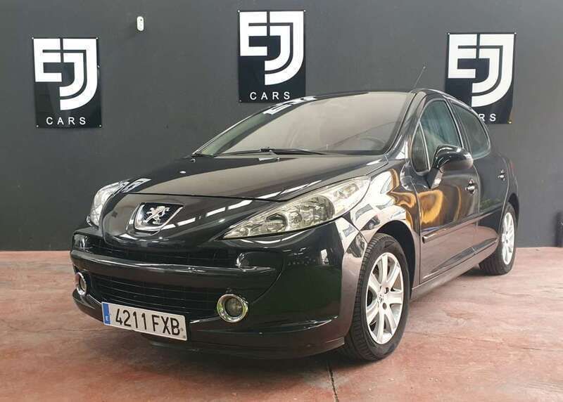Negro Usado 2007 Peugeot 207 Sport Utilitario | 5690 € (Precio justo) - Imagen 1/4