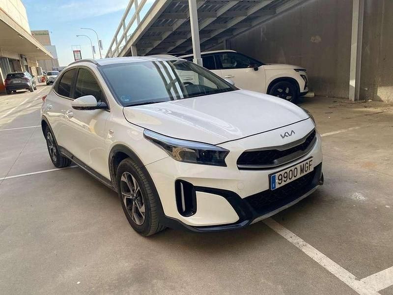 Usado Kia XCeed 137 CV (100 kW) 2023 Blanco SUV