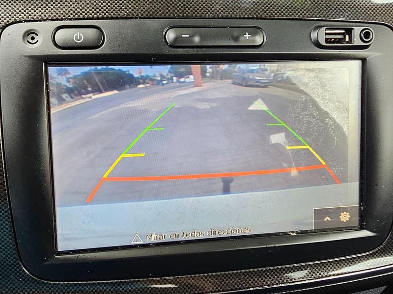 Blanco Usado 2019 Dacia Logan Comfort Berlina | 8990 € (Un poco caro) - Imagen 1/4