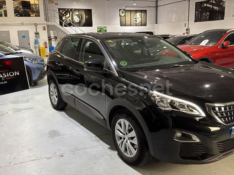 Negro Usado 2018 Peugeot 3008 Active SUV | 16.990 € (Precio justo) - Imagen 1/4