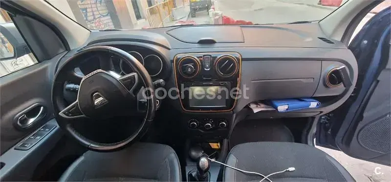 Usado Dacia Lodgy Stepway 109 CV (80 kW) 2018 Azul Monovolumen