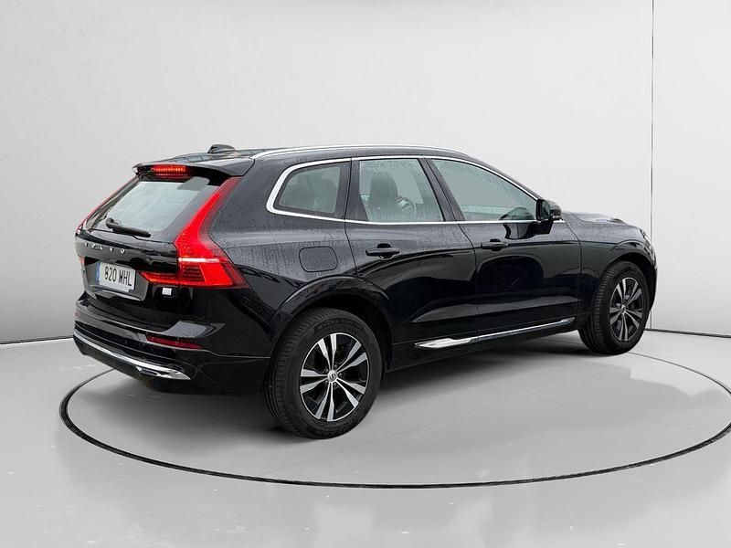 Usado Volvo XC60 Core 398 CV (292 kW) 2022 Negro SUV