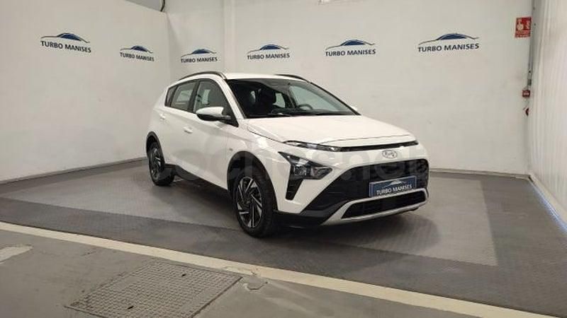 Usado Hyundai Bayon 100 CV (73 kW) 2024 Blanco SUV