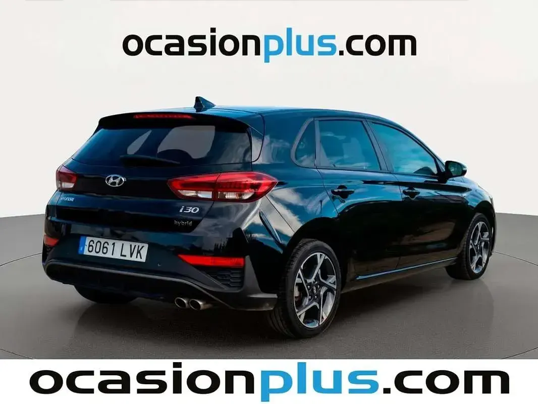 Usado Hyundai i30 N Line 120 CV (88 kW) 2021 Negro Utilitario