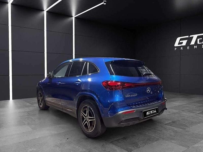 Usado Mercedes EQA250+ AMG 139 kW (190 CV) 2024 Azul SUV