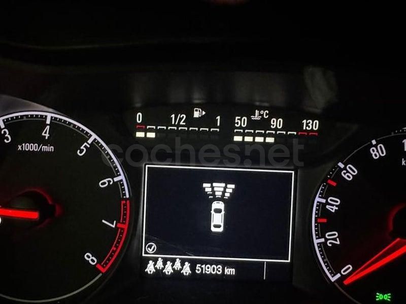 Usado Opel Zafira Selective 140 CV (102 kW) 2018 Blanco Monovolumen