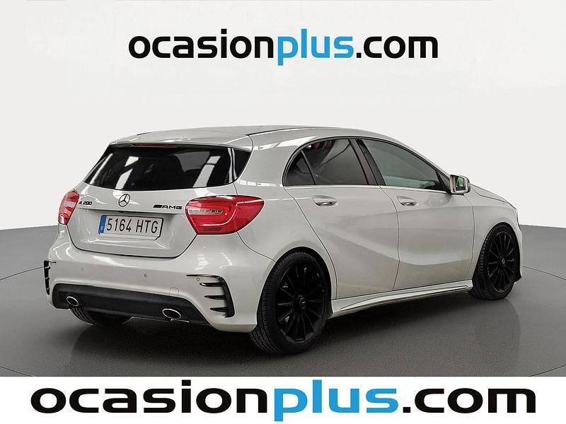 Käytetty Mercedes A200 AMG line 136 HP (100 kW) 2013 Harmaa Viistoperä