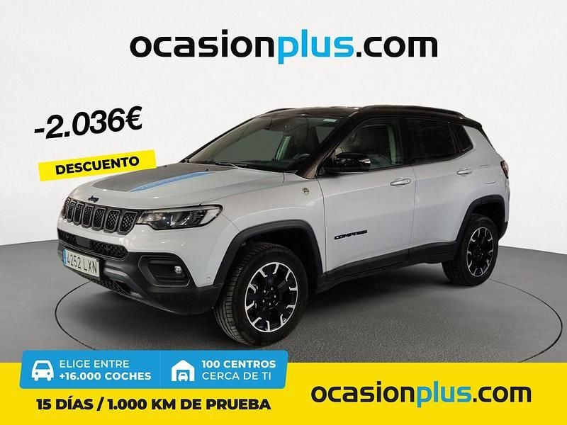 Gris / plata Usado 2022 Jeep Compass Trailhawk SUV | 22.400 € (Precio justo) - Imagen 1/4