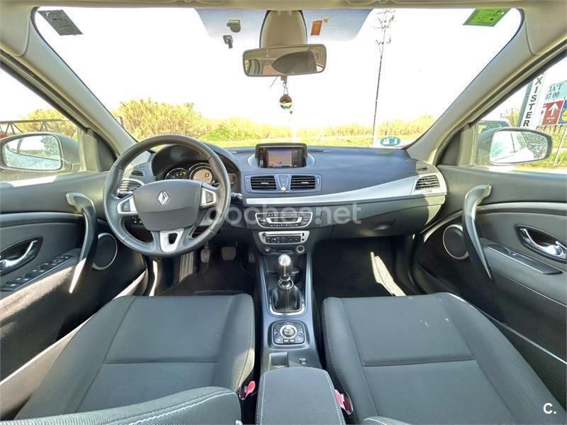 Blanco Usado 2012 Renault Mégane III Dynamique Berlina | 7000 € (Precio justo) - Imagen 1/4