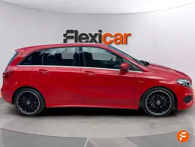Usado Mercedes B200 136 CV (100 kW) 2019 Rojo Utilitario