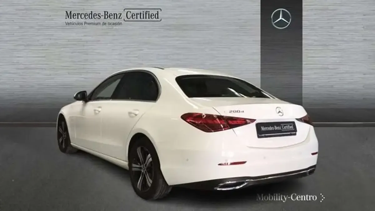Usado Mercedes C200 165 CV (121 kW) 2025 Blanco Berlina
