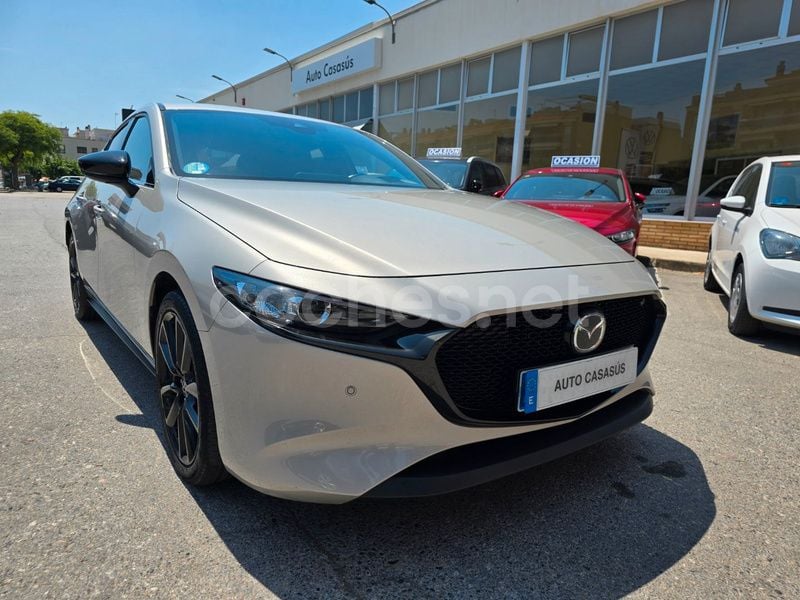 Gris / plata Usado 2023 Mazda 3 Homura-Line Berlina | 26.900 € (Precio justo) - Imagen 1/4