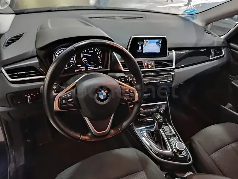 Usado BMW 225 Active Tourer iPerformance 224 CV (164 kW) 2019 Azul Monovolumen