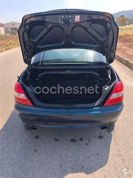 Usado Mercedes SLK200 163 CV (119 kW) 2008 Azul Descapotable