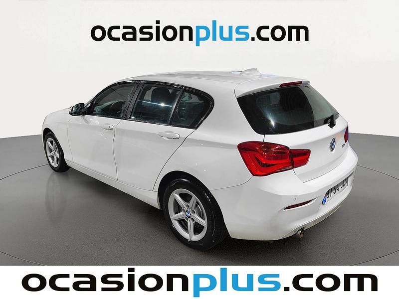 Używany BMW 118 150 KM (110 kW) 2017 Biały Hatchback