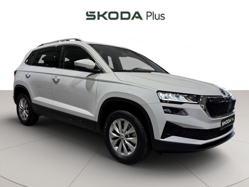 Blanco Usado 2022 Skoda Karoq Ambition SUV | 23.990 € (Precio justo) - Imagen 1/4