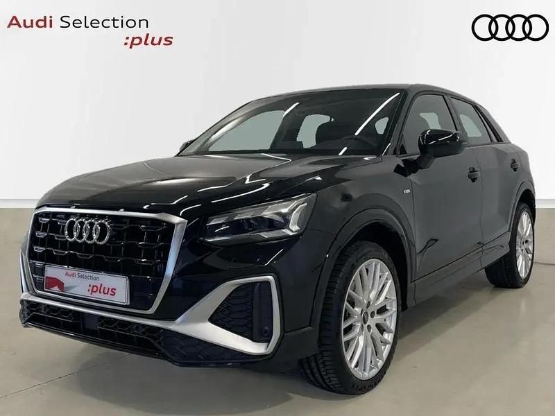 Usado Audi Q2 Ambiente 150 HP (110 kW) 2024 Preto SUV