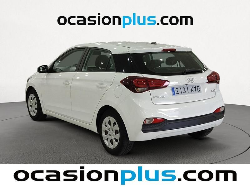 Usado Hyundai i20 75 CV (55 kW) 2019 Blanco Utilitario