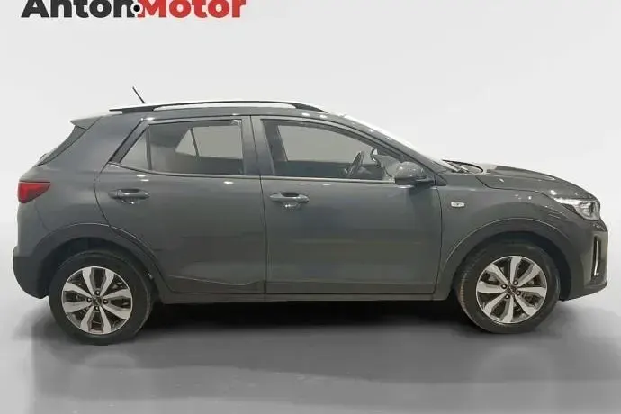 Usado Kia Stonic 84 CV (61 kW) 2023 SUV