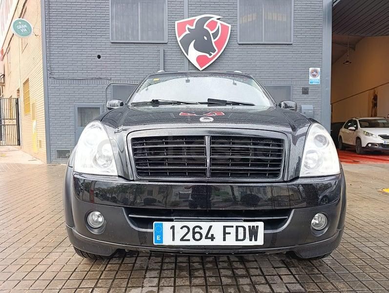 Usado Ssangyong (KGM) Rexton Limited 186 CV (136 kW) 2006 Negro SUV