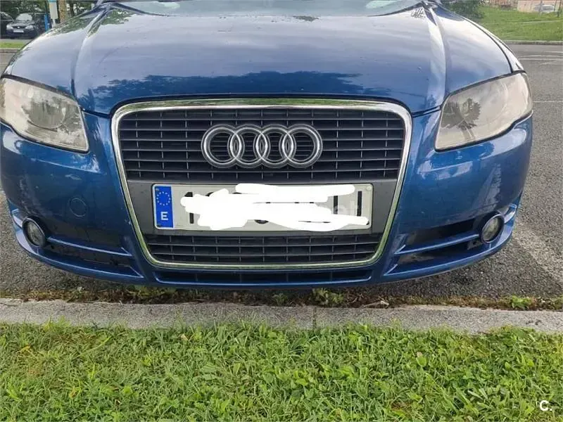 Usado Audi A4 140 CV (102 kW) 2005 Azul Berlina
