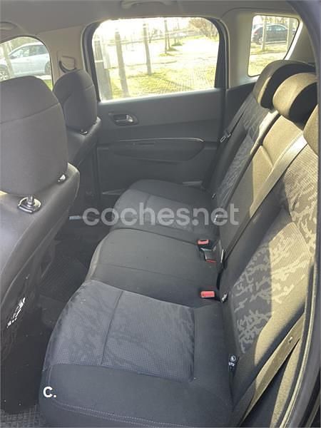 Usado Peugeot 3008 110 CV (80 kW) 2009 Negro Familiar